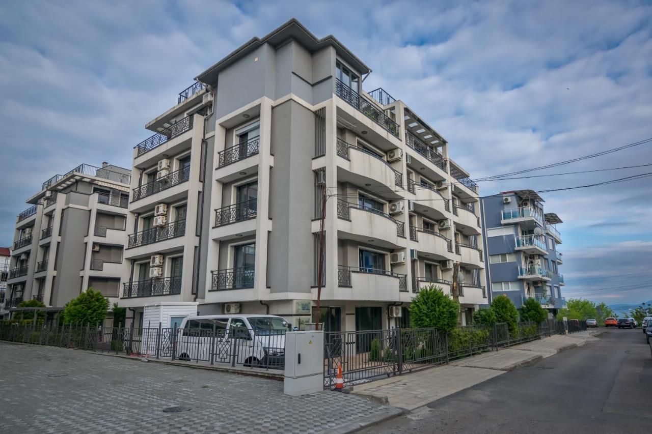 بورغاس Cozy One-Bedroom Apartment In Night Breeze المظهر الخارجي الصورة