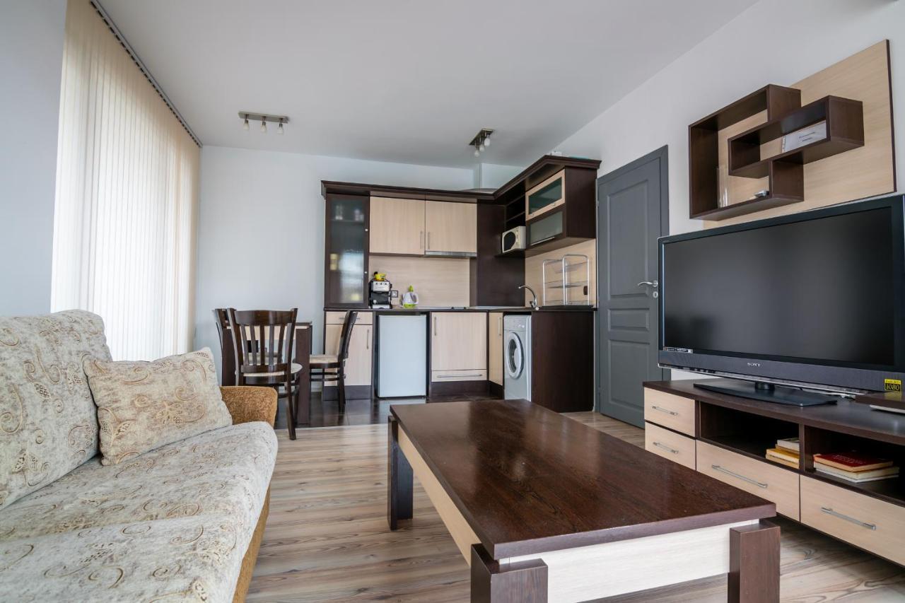 بورغاس Cozy One-Bedroom Apartment In Night Breeze المظهر الخارجي الصورة